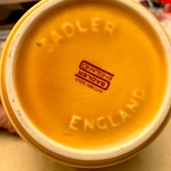 Sadler England Vintage Porcelain Gold Trinket box - Picture 4 of 5